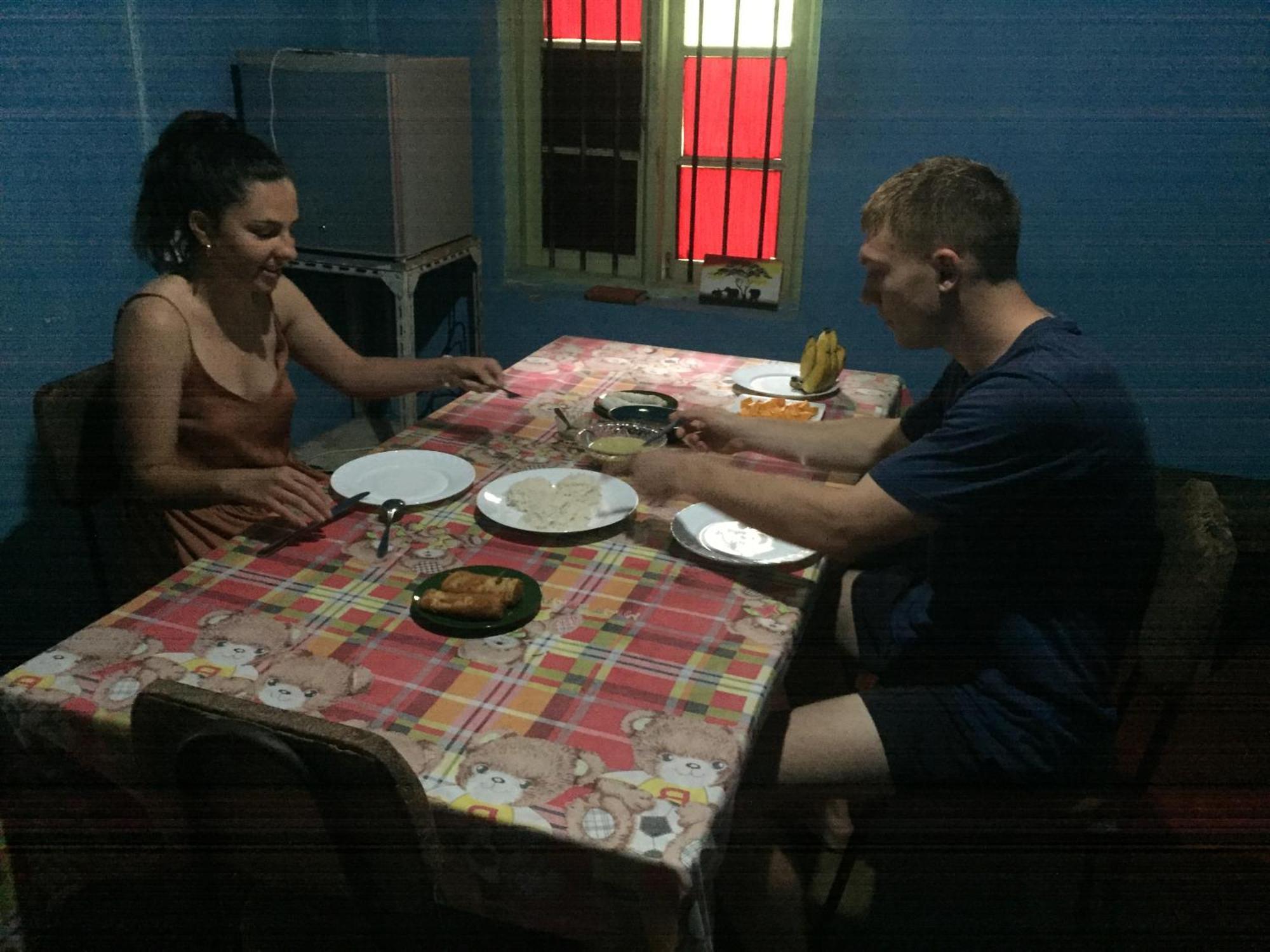 Catch The Ella Train Hostel Kandy Buitenkant foto